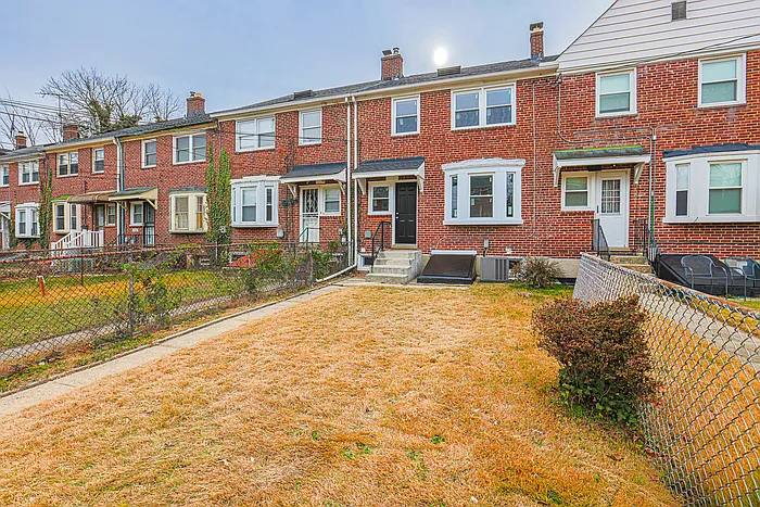 1500 Pentwood Rd — Photo 35