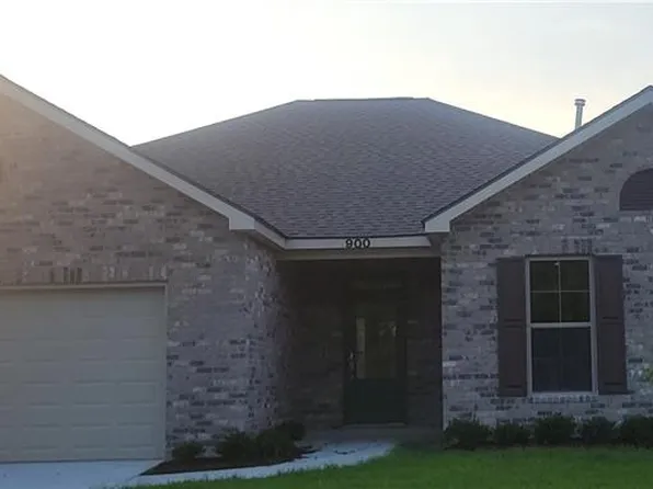 900 Dandelion Dr, Waggaman, LA 70094
