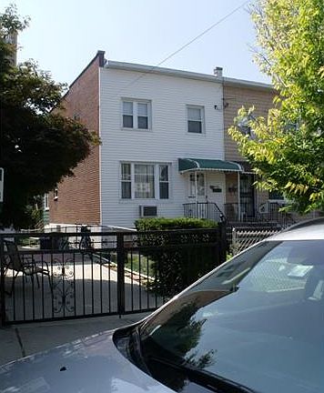 2nd image of 241 Brinsmade Ave