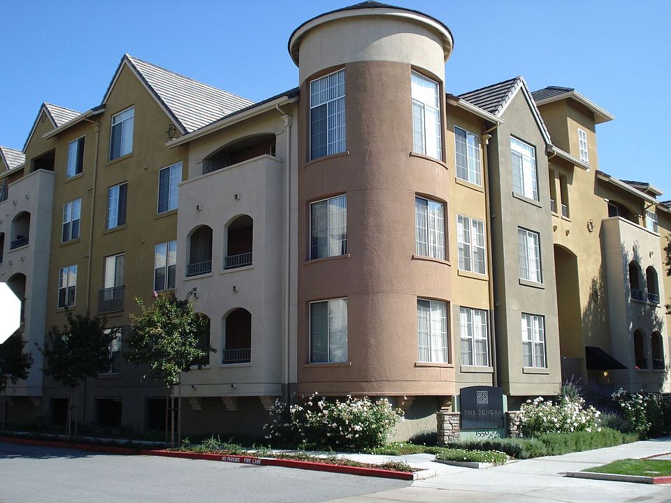 2Br/2Full BA/2 years new