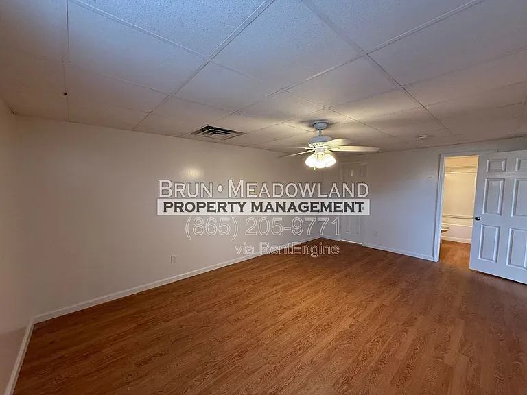 1825 Meadowland Ln #E — Photo 12