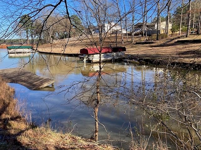 1st image of 102 Lakeview Estates Cir #6