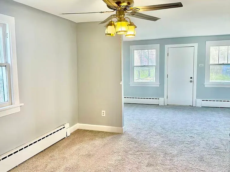 519 N Park St — Photo 15
