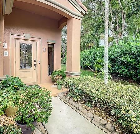 3rd image of 800 Golden Cane Dr