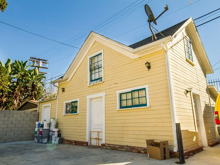 2712 Menlo Ave — Photo 23