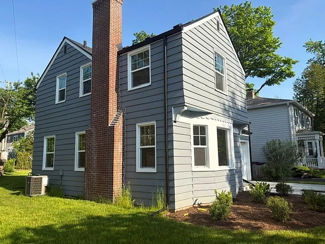 303 Wesley St — Photo 4