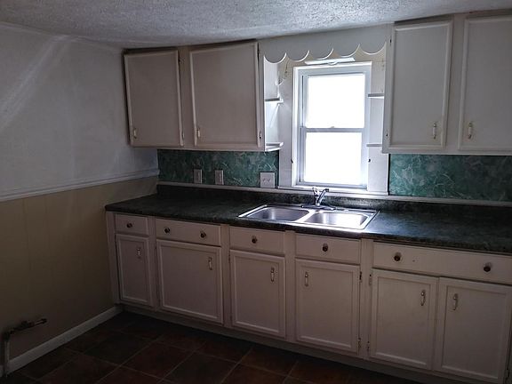 2nd image of 66 2nd St #1