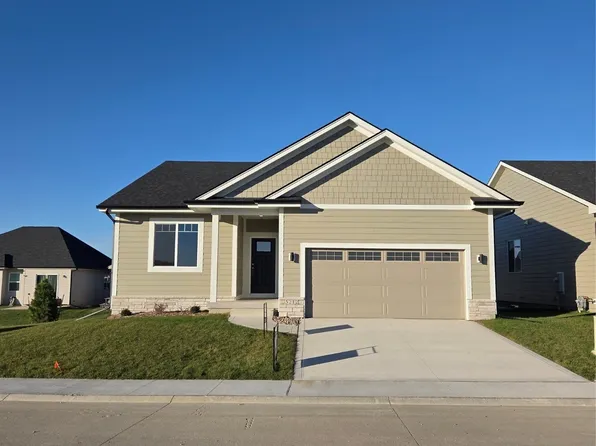 3212 NE Fawn Ln, Ankeny, IA 50021