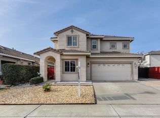 6 Chamber Ct, Elk Grove, CA 95758