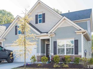 22 Crownview Ct, Clayton, NC 27527