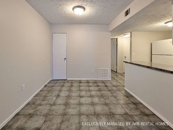 4th image of 7201 Arlington Expy APT 62