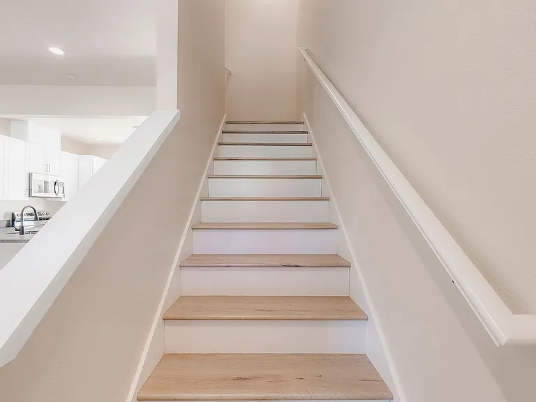 2501 Floral Ave — Photo 8