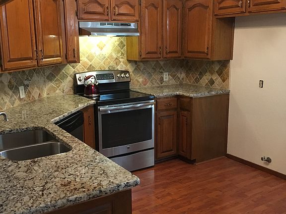 5th image of 7341 Clariece Dr