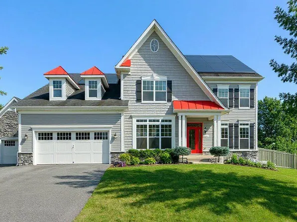 12610 Carolina Meadow Ln, Clinton, MD 20735