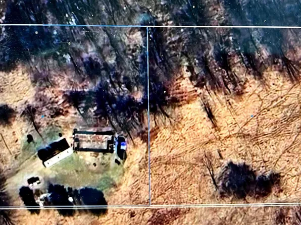 6096 N Gregory Rd, Fowlerville, MI 48836