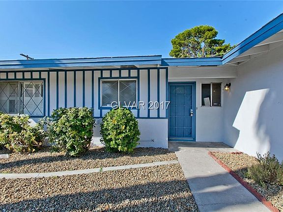 3rd image of 305 Pomegranate Cir