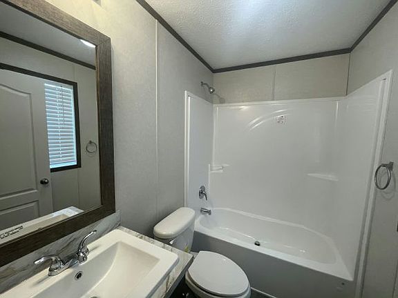 3rd image of 319 Oriole Ln #319