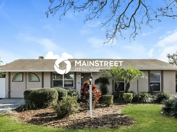 13228 Grand Terrace Dr, Grand Island, FL 32735