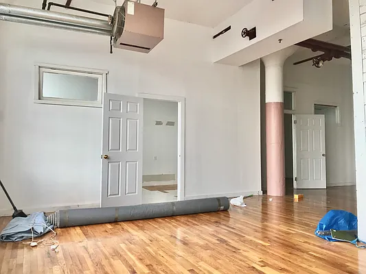 Rented by EXR | media 4
