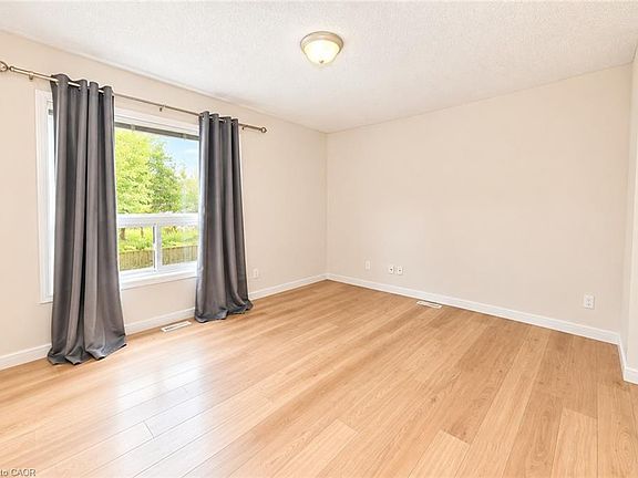 5th image of 23 Howe Dr #8