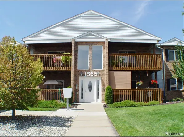 1565 Harbour Blvd APT 181, Trenton, MI 48183