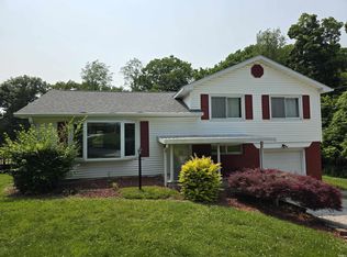 1619 W Arlington Rd, Bloomington, IN 47404