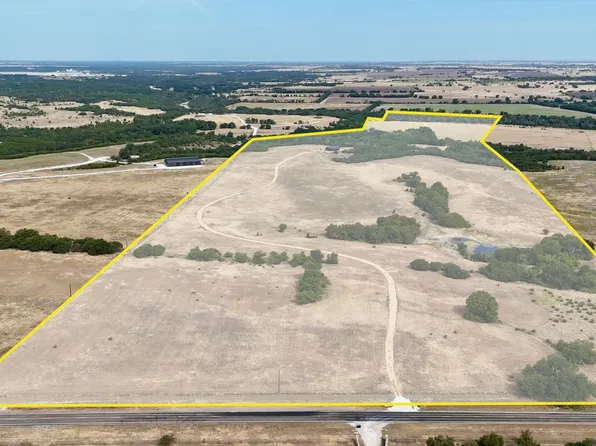 5066 New Windsor Pkwy, Mc Gregor, TX 76657