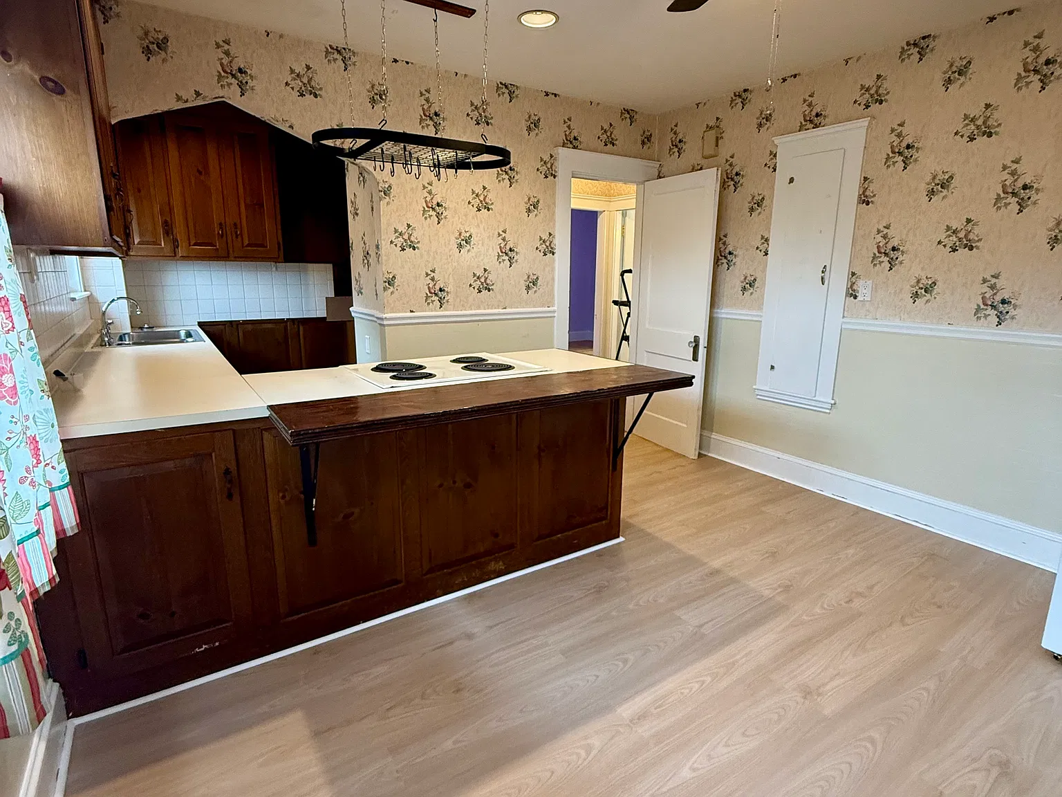 3 bed, 2000 sqft, $2,900 — Photo 3