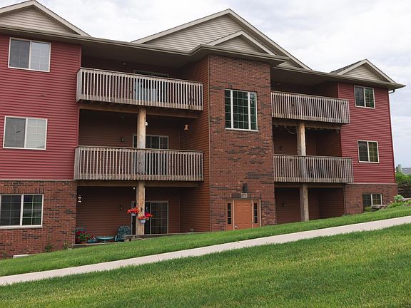 2nd image of 601 Lilac St #V3r0z6q1h