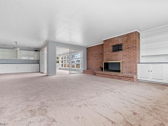 2nd image of 202 Walnut Dr