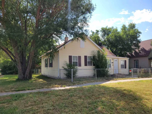 921 N Dewey, North Platte, NE 69101