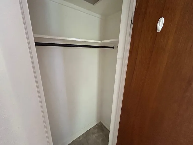 1013 E Park Ave — Photo 13