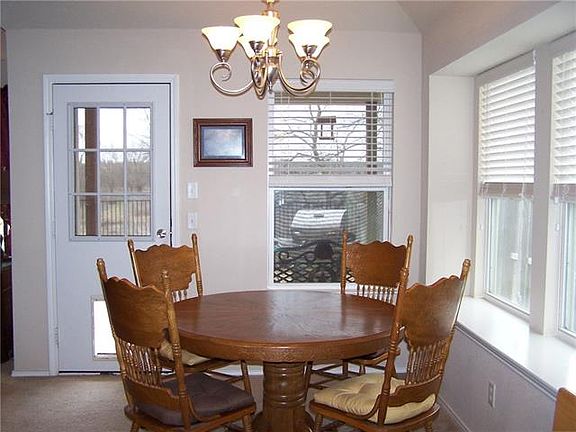 4th image of 7049 Meandering Creek Ln