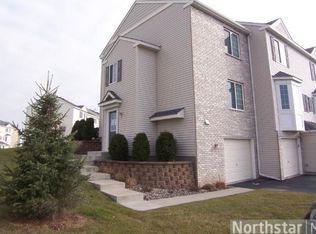 4948 Evergreen Dr UNIT 1, Hugo, MN 55038