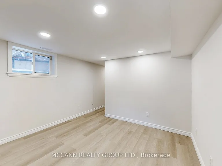 274 Boon Ave — Photo 3