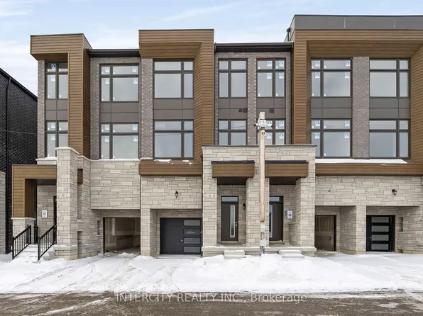 16 Radisson St, Vaughan, ON L4H 5G9