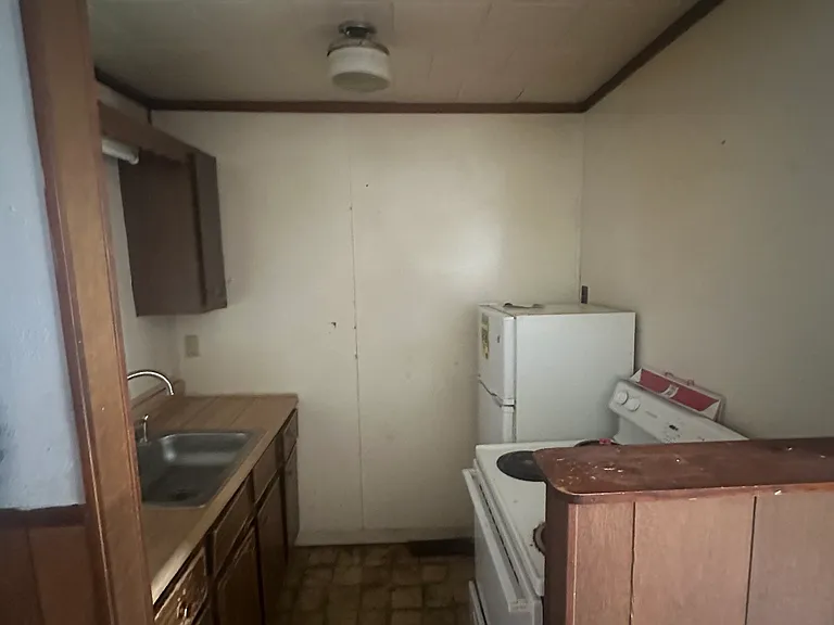 635 Elm St #4 — Photo 2