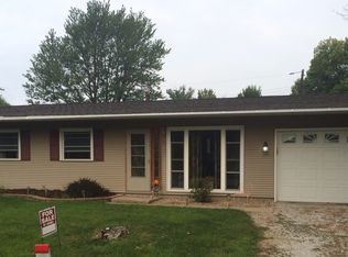 101 W Bittersweet Rd, Washington, IL 61571