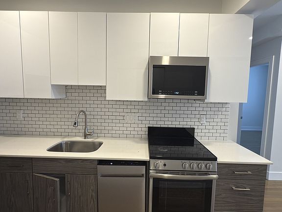 5th image of 11 Peterborough St #10AF