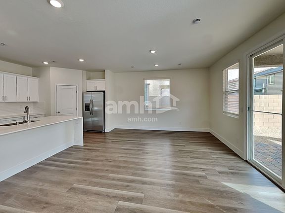 5th image of 10368 Bee Balm St