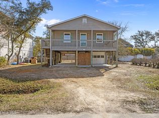 228 NE 52nd St, Oak Island, NC 28465