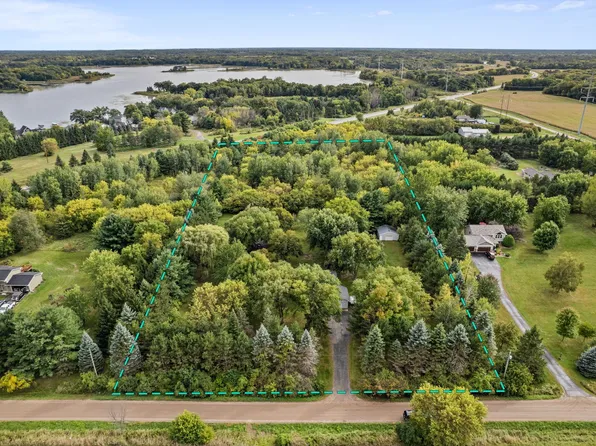 9165 270th St, Chisago City, MN 55013