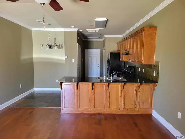 8912 Pecan Tree Dr #8912 — Photo 4