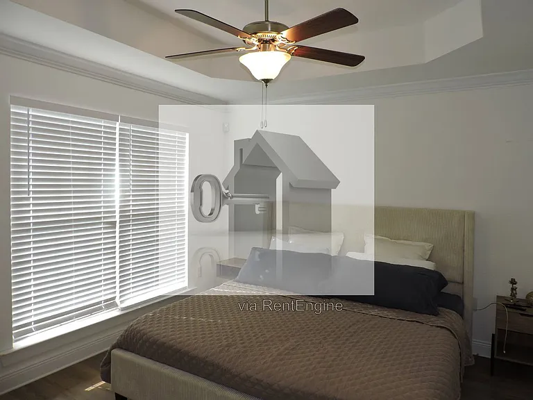 2202 N E St — Photo 12