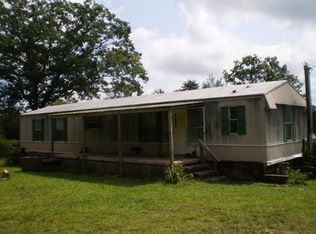 35 Mecca Dr, Crossville, TN 38572