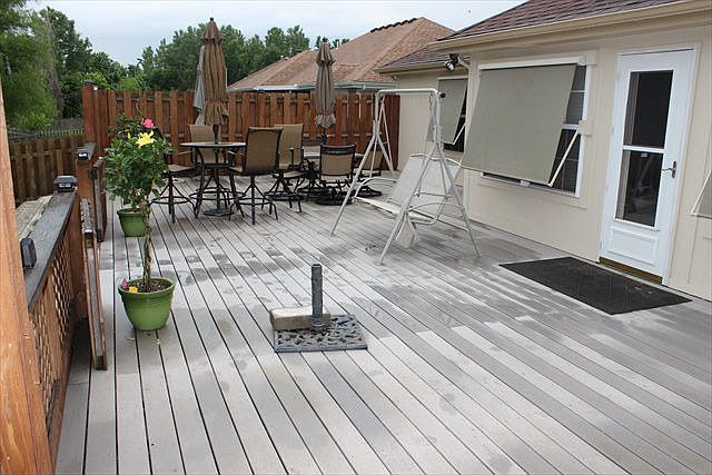 48 Foot Private Deck