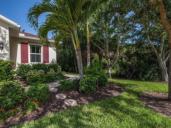 5th image of 8894 Tuscany Isles Dr