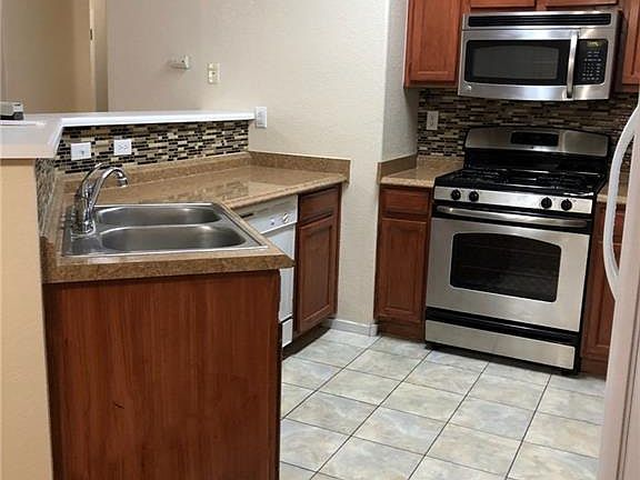 2nd image of 5415 W Harmon Ave Unit 1121