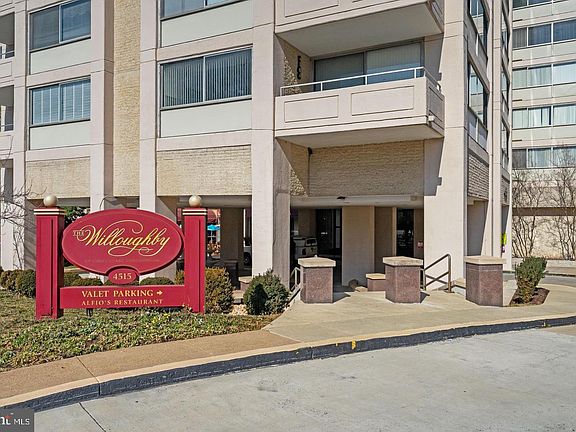 4th image of 4515 Willard Ave APT 2417S