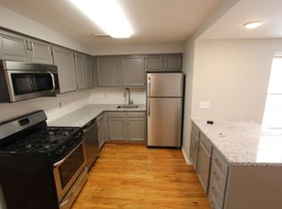 751 S 16th St #3, Philadelphia, PA 19146